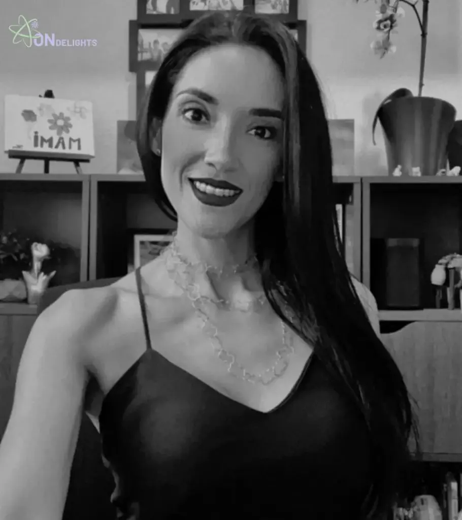 carmen_ondelights_com_2-en-1.webp