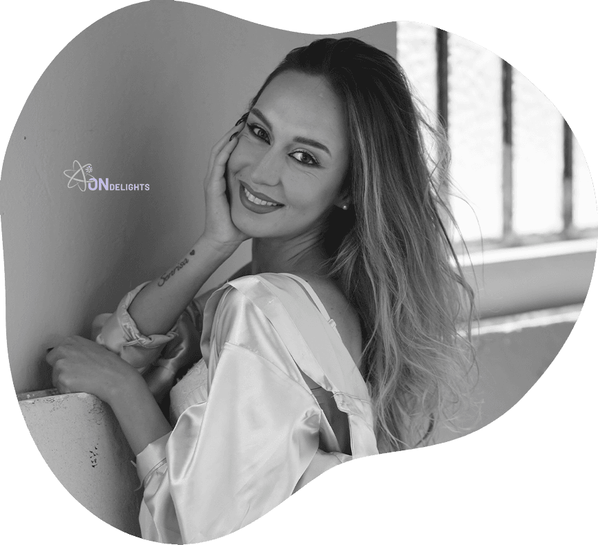 Elisa-Cariolato-ondelights.com-top-1-1.png